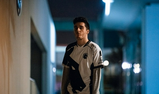 AI PC产业蓬勃发展概念龙头股涨停揭秘