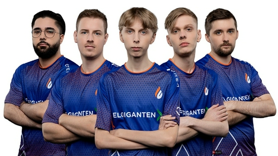 Dota2大飞宣布退役决策引发粉丝热议